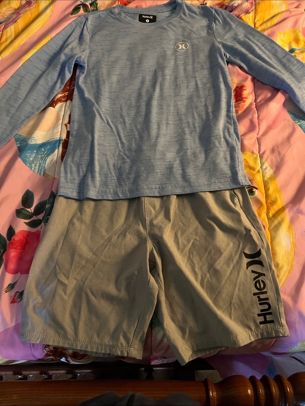 Hurley Youth Gray Athletic Drawstring Shorts Baby Blue Long sleeve top